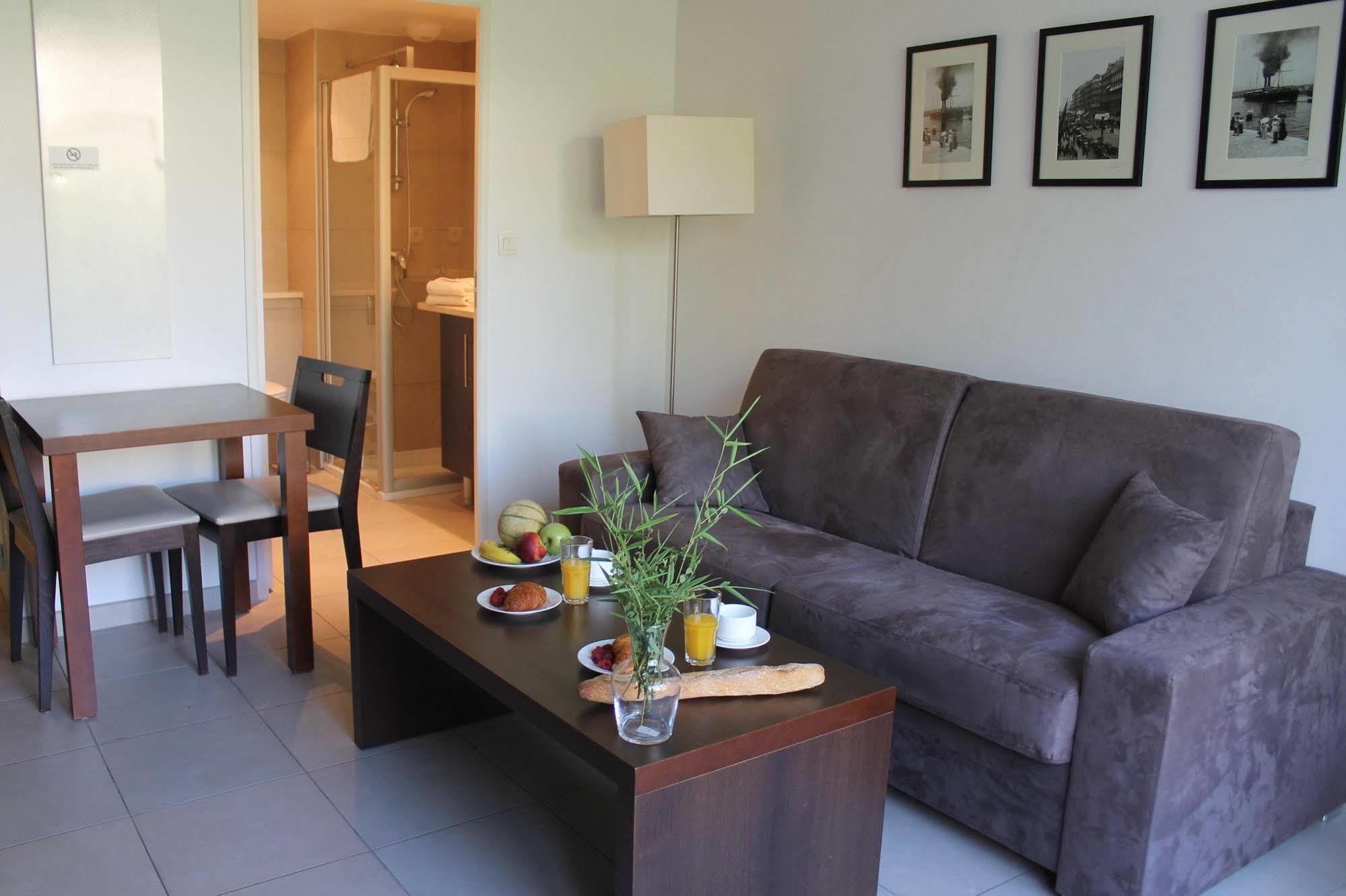 Residence Services Calypso Calanques Plage Марсилия Екстериор снимка