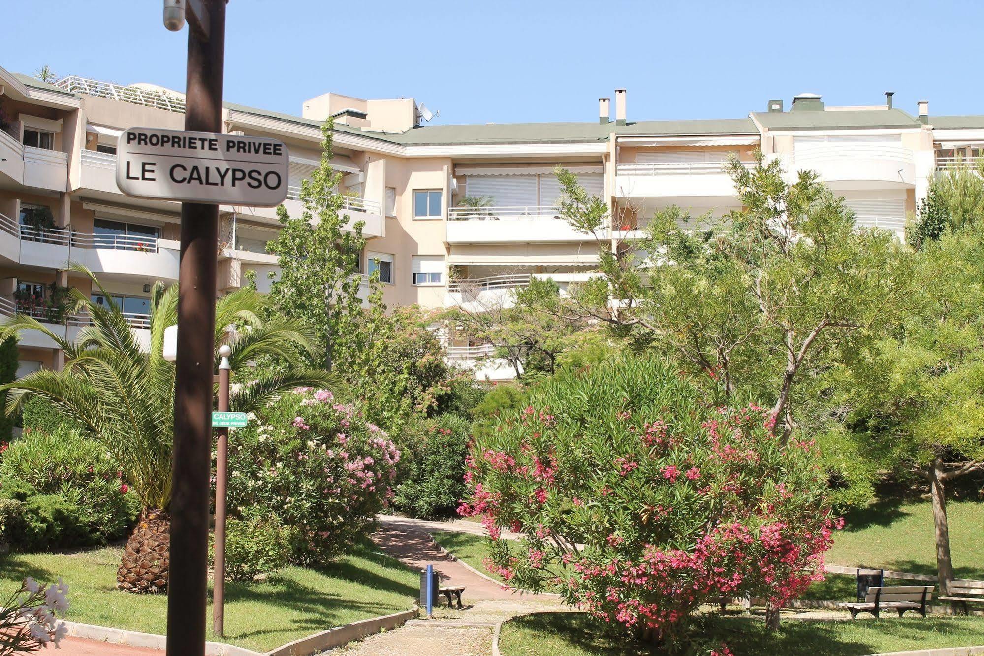 Residence Services Calypso Calanques Plage Марсилия Екстериор снимка